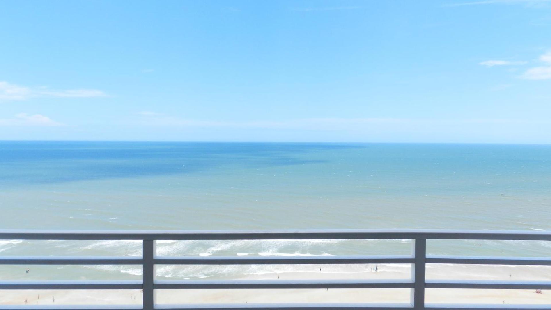 Ocean Walk Resort 2 Bedroom Direct Oceanfront - Highly Desired North Tower Unit 2321 Daytona Beach Eksteriør billede